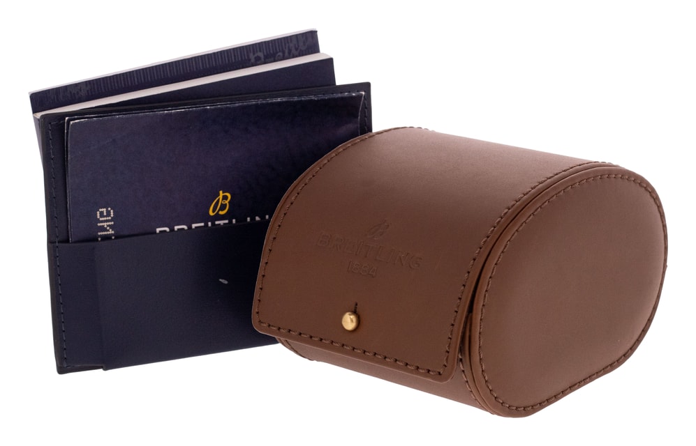 Breitling Super Avenger V13375 Image 4